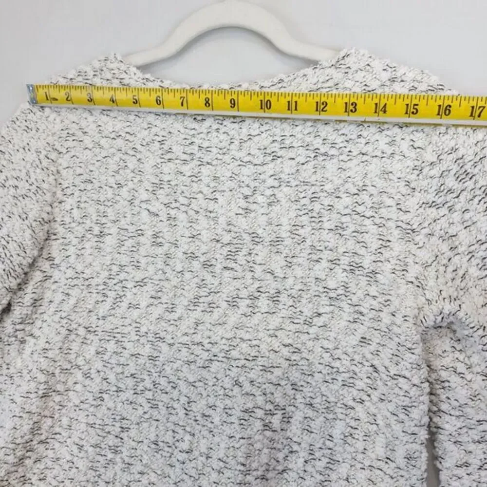 Vince Camuto Fringe‎ Trim Textured Sweater Women XS V Neck White Black Cozy Knit
